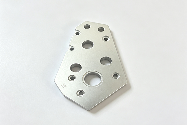 Custom CNC machined aluminum mounting plate bracket for industrial automation equipment