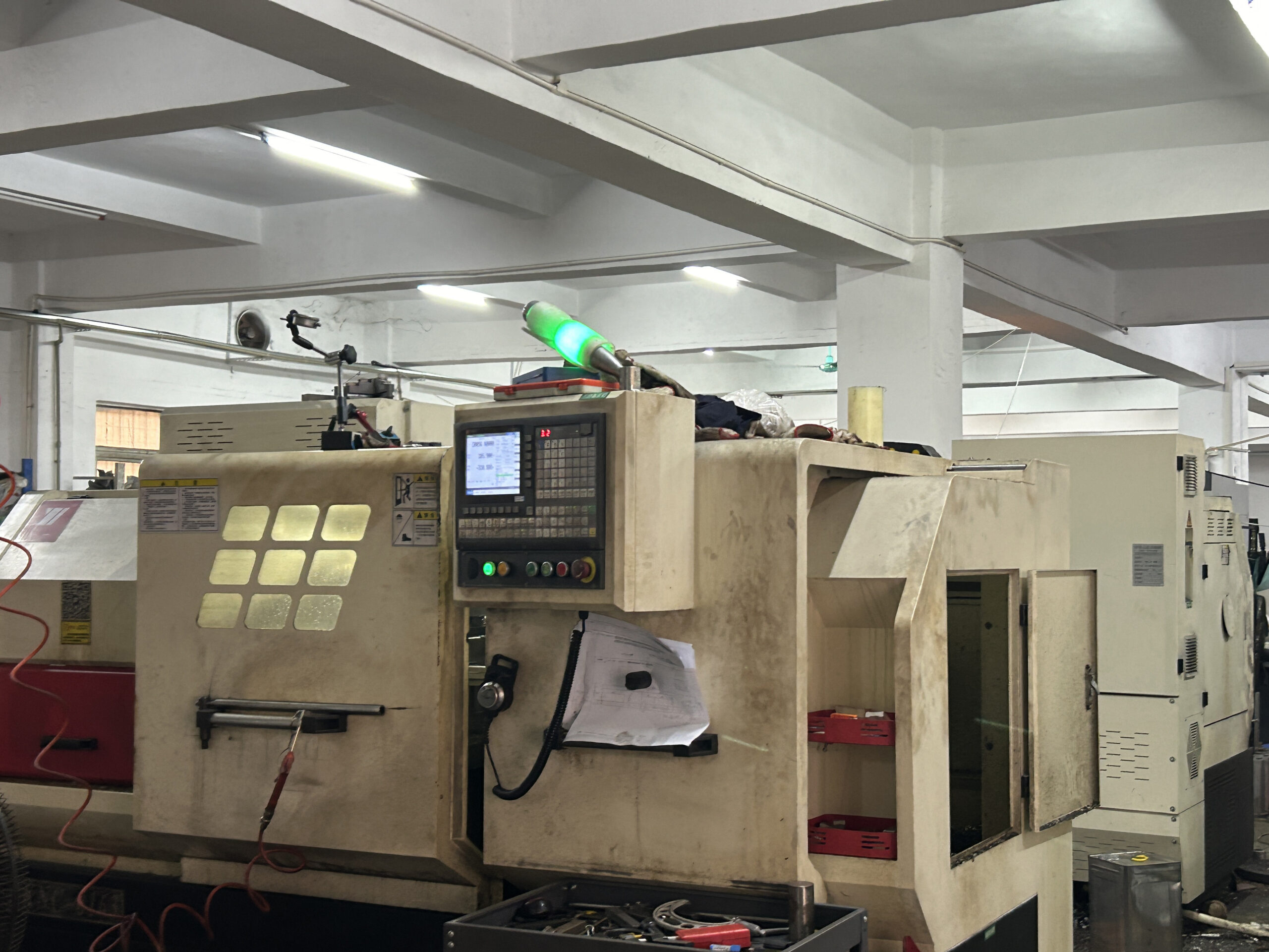 VAY machining cnc turning lathe machine for custom precision turned parts